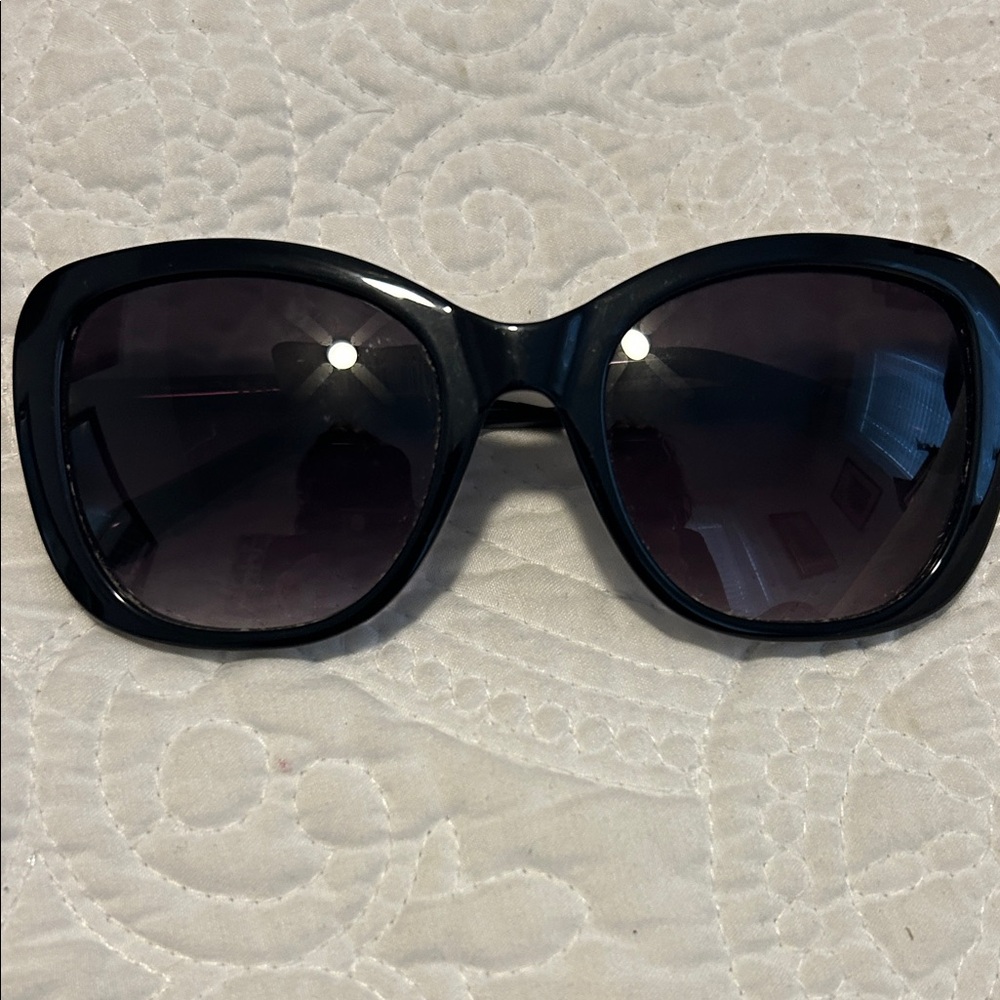 Women's Black Fashion Oversized Sunglasses No Case